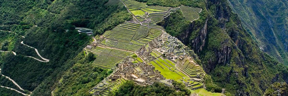 HuaynaPicchu in MachuPicchu | Ile Tour