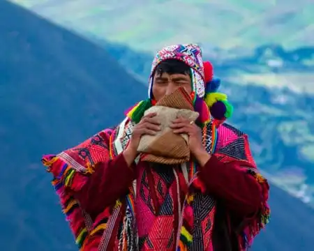 Shaman master from the Andes of Peru | Ile Tours